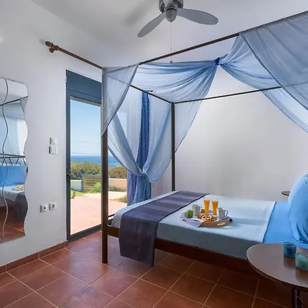 Cristelia Seafront & Pool Lachania